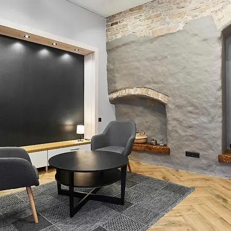 Cosy And Authentic In Old Town